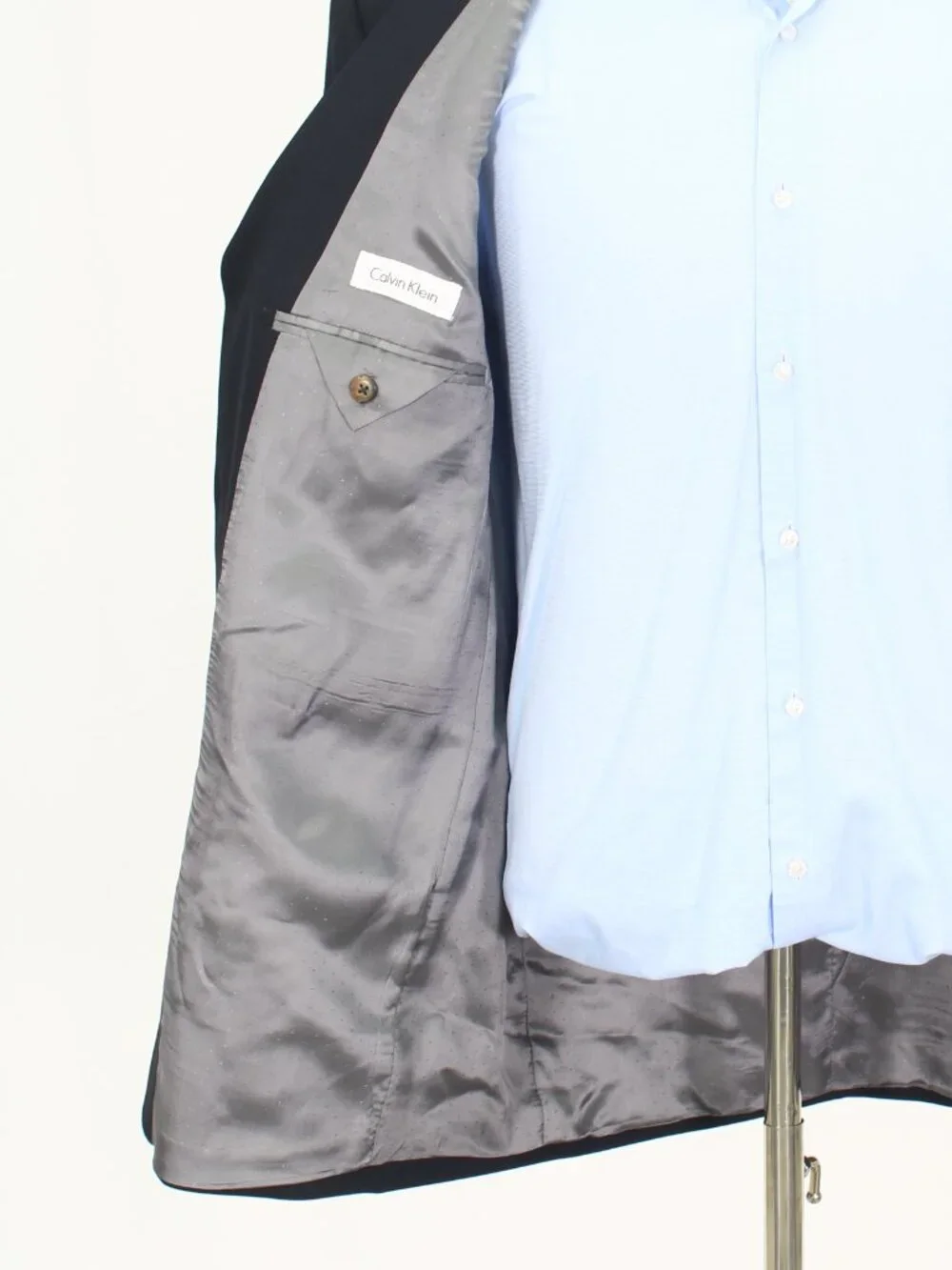 Calvin Klein 44R 38x31 Black Full Suit 3-Button Solid R943